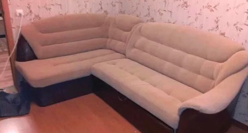 Перетяжка углового дивана. Бабаево